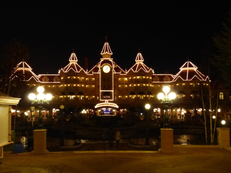 TR séjour magique & topissime à Disneyland Paris - Sequoia Lodge (GFC) - du 17/12/13 au 20/12/13 [Saison 3 Terminée - Épisode 11 – Épisode final !  posté le 25/11/2014 !] - Page 17 P1010425