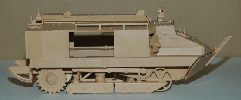 Le Schneider Ca Armored de Hobby Boss au 1/35ème 00810