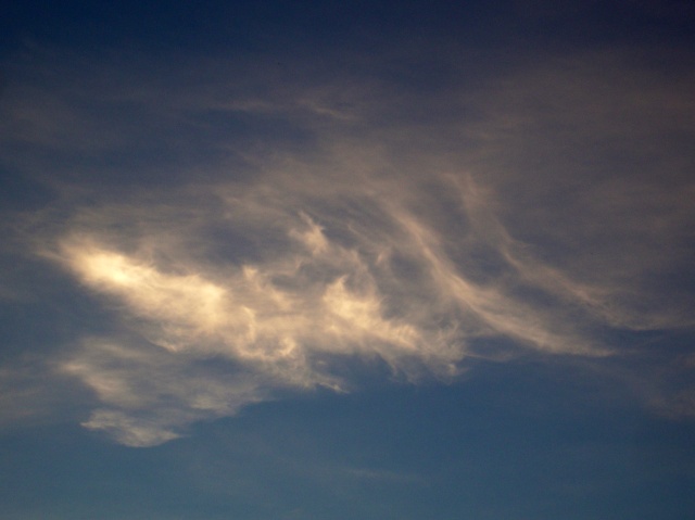 Ciel de Provence novembre 2013/ nuages noctulescents au crépuscule Sany0016