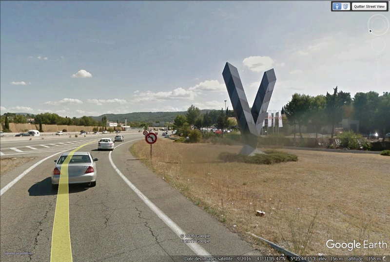 La Fondation Vasarely - Aix en Provence - France V10