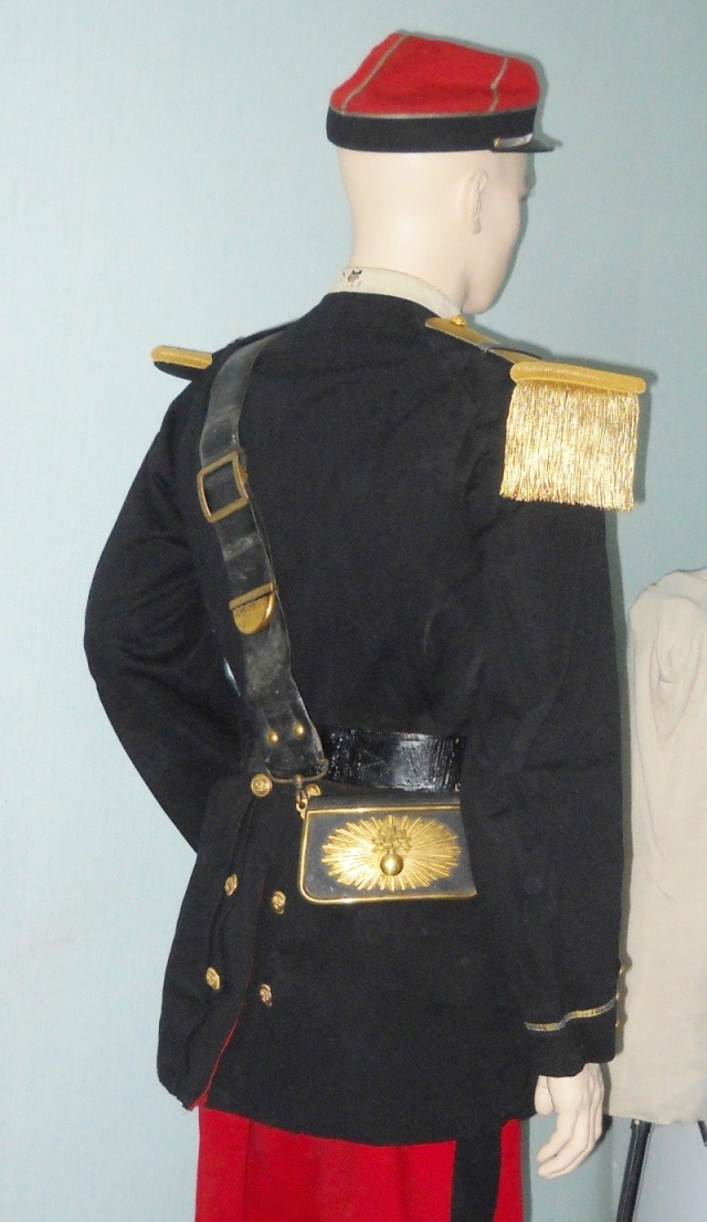 Les uniformes portés par les dragons (Troupe et officier)  31610