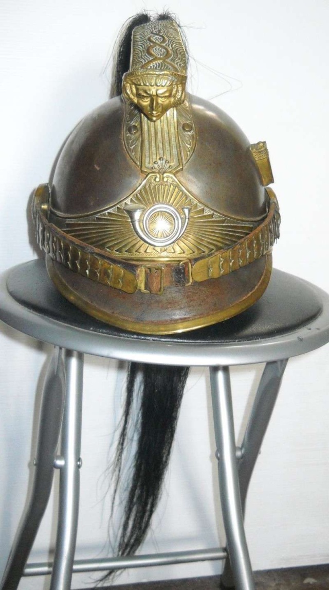 Le casque de chasseur à cheval modèle 1910 (Troupe et officiers)  Babelw13