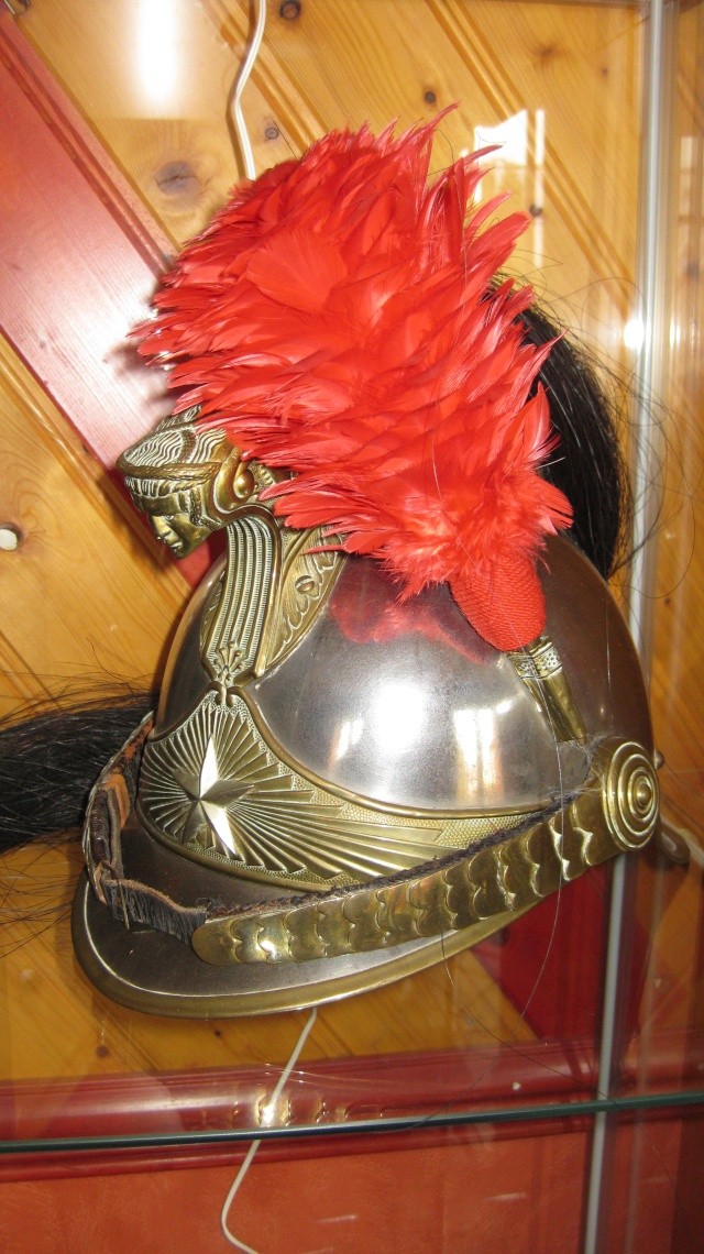 Le casque de hussard modèle 1910 (Troupes et officier)  Chemin10