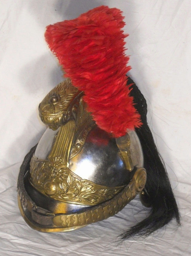 Le casque de dragon modèle 1874 (Troupe et officiers)  Sans-t16