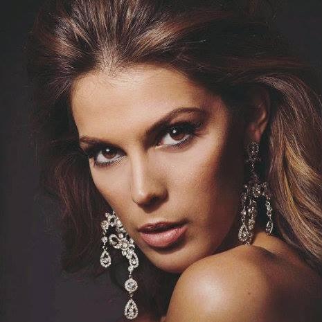 ♔ The Official Thread of MISS UNIVERSE® 2016 Iris Mittenaere of France ♔ - Page 6 17343011