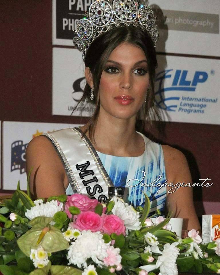 ♔ The Official Thread of MISS UNIVERSE® 2016 Iris Mittenaere of France ♔ - Page 7 17634311