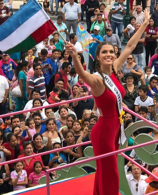 ♔ The Official Thread of MISS UNIVERSE® 2016 Iris Mittenaere of France ♔ - Page 10 18836010