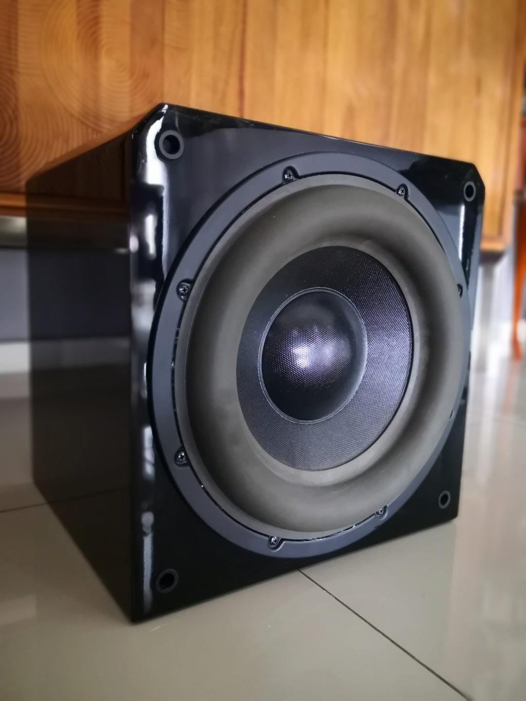 SOLD Sunfire HRS-12 Powered Subwoofer (Used) Img_2056