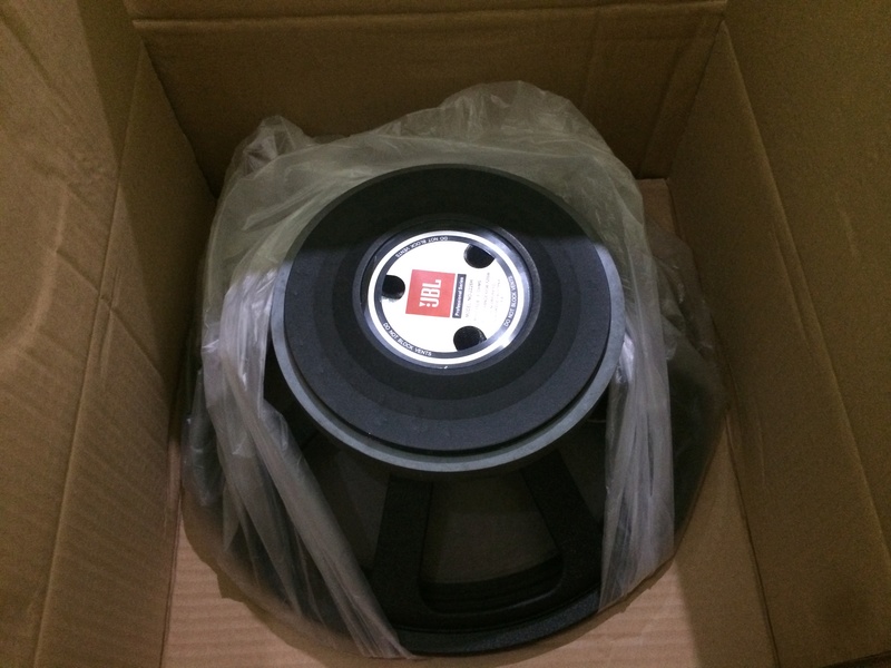 JBL Pro 2226H 15 inch driver + Custom Made Box (Used)  Img_9610