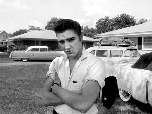 Photos d'Elvis Presley peu commune - Page 4 10157210