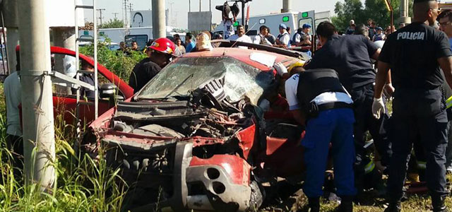 Presidente Perón: Un tren embistió una camioneta: hay cuatro heridos. 00123