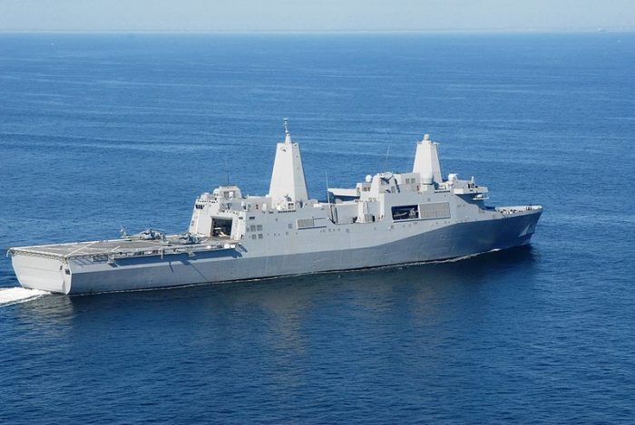 THE MOST IMPORTANT NEWS - CHINA THREATENS THE UNITED STATES WITH MILITARY CONFLICT IN THE SOUTH CHINA SEA Uss-me10