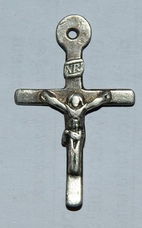 Crucifix en argent ND du Puy - datation XVIIIème ? 110