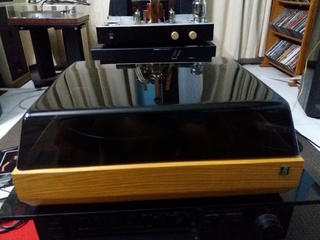 Acoustic Research Turntable - SOLD 20170513