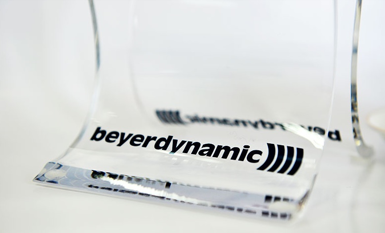 Acrylic Headphone Stand - Beyerdynamic  Beyer410