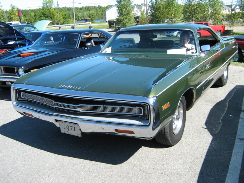  Plusieurs photos : Chrysler 300 ...1965 à 1979 30071f10