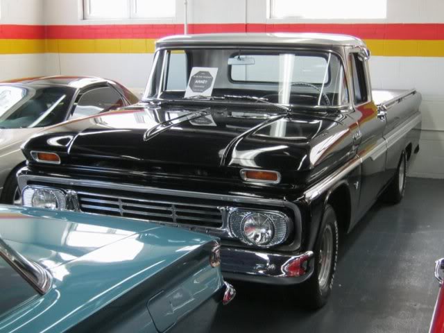 Plusieurs photos : Camionnettes Chevrolet ...de 1960 à 1966 Chevro79