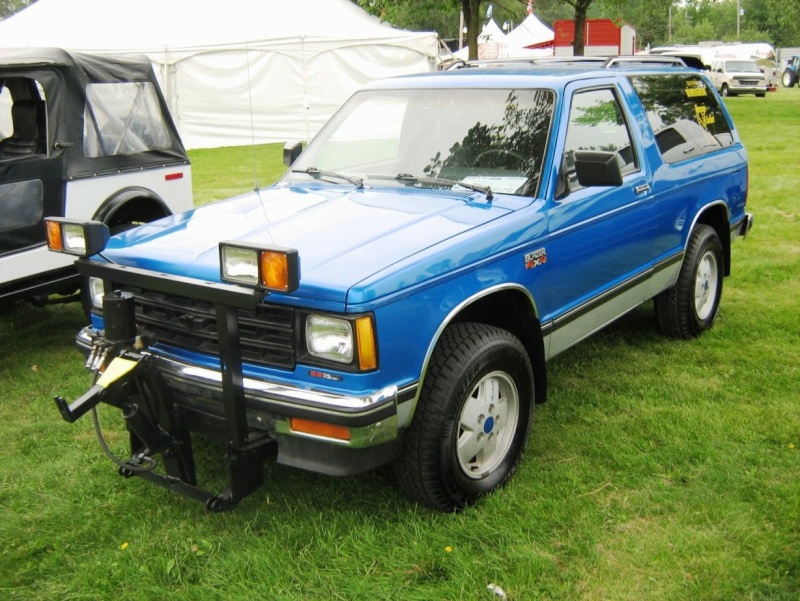 plusieurs - Plusieurs photos : Chevrolet S-10 Blazer (1983–2005) Chevro86