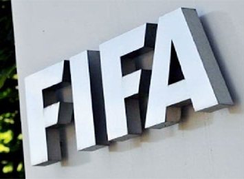 الفيفا يهدد مصر بوقف النشاط الرياضي بسبب تسلط العسكر على الأندية Fifa12