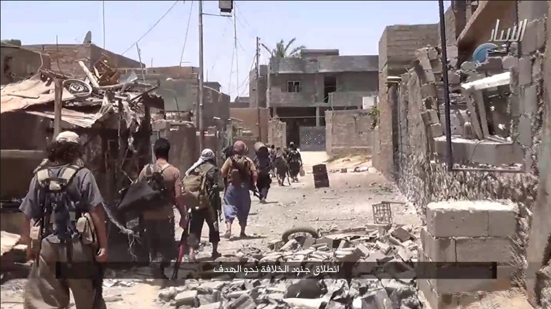 فيديو الدولة الإسلامية من ولاية الأنبار الرمادي مقبرة الأعادي Re314