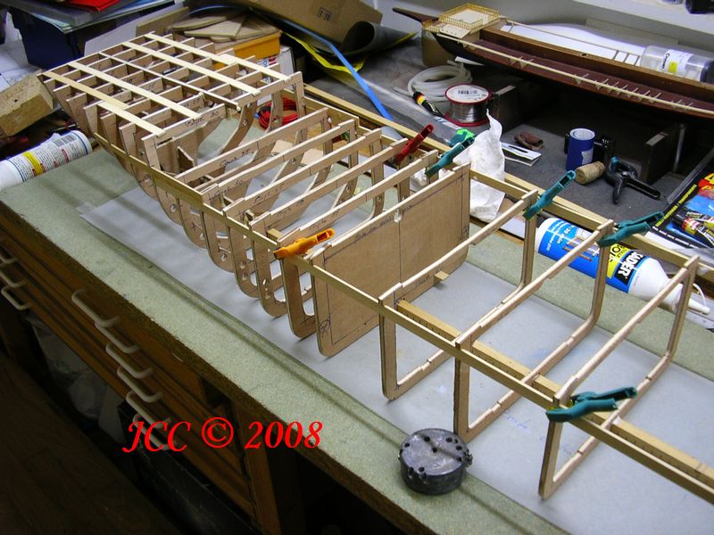 Méthode de construction d'une coque de bateau bois (kit, plan ou modélisme) Imgp4816