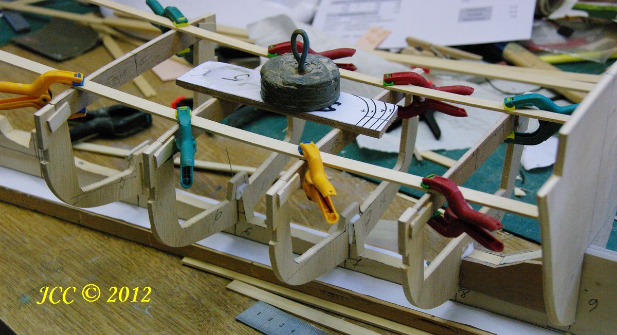 Méthode de construction d'une coque de bateau bois (kit, plan ou modélisme) Imgp5412