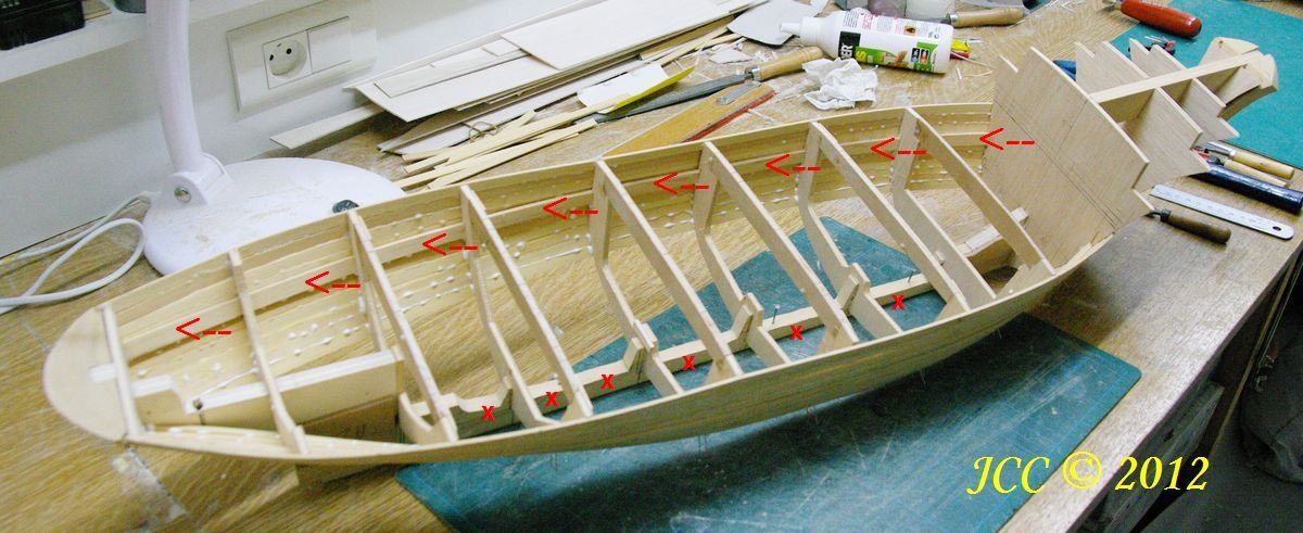 Méthode de construction d'une coque de bateau bois (kit, plan ou modélisme) Imgp6411
