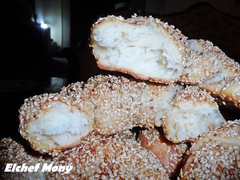 الخبز التركي بالسمسم من مطبخ الشيف موني بالصور 1511