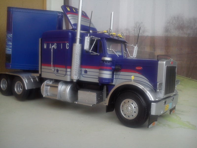 Revell Peterbilt 359 Magic Dsc_0316