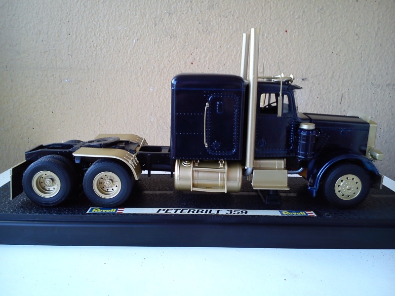 Revell Peterbilt 359  Dsc_1345