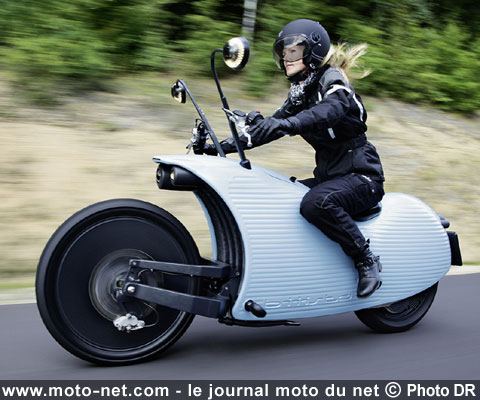 Une nouvelle moto électrique étonnante Johamm10