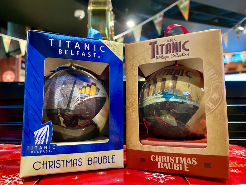 Déco Titanic de Noël Boules10