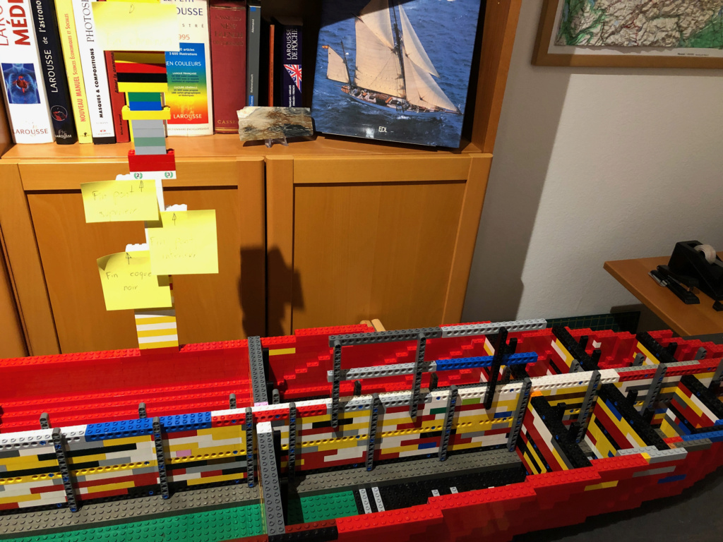 Réalisation d'une grande maquette en Lego de 60 000 pièces Titani94