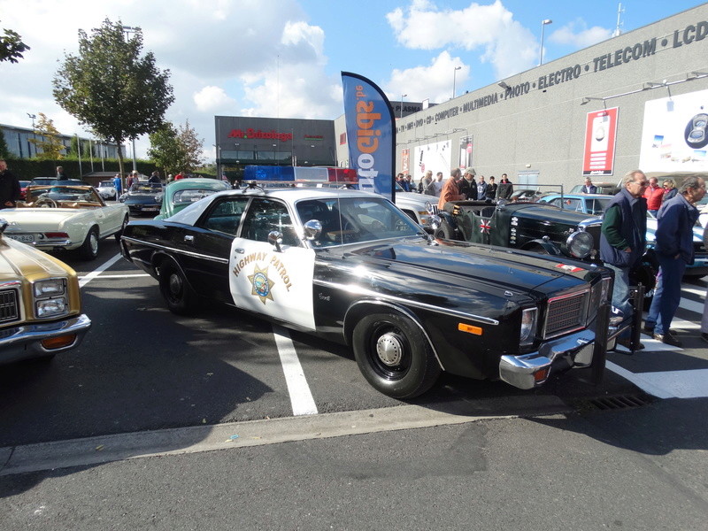 Recherche voiture police US pour film Dsc01810