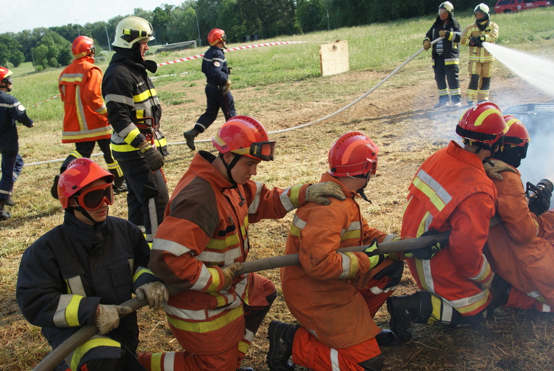 Démonstration des Jeunes Sapeur-Pompier d'Enghien Dsc06815