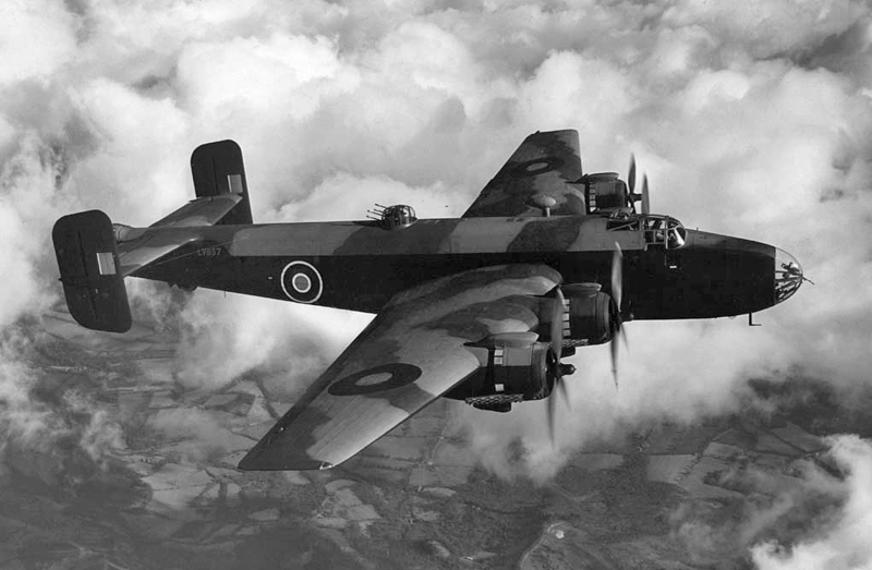 Handley Page Halifax Captu157