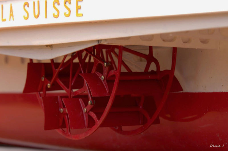La suisse Bateau roues à aubes latérales Captu241