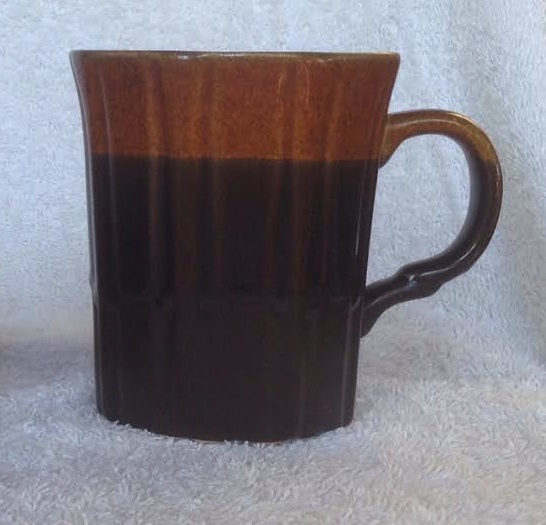 what number is this ribbed and grooved CL mug: 3049 Mug110