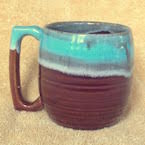 Royal Oak? mug with brilliant turquoise glaze +1 other Turquo10