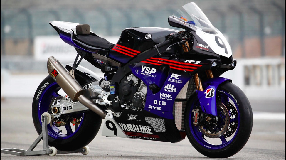 Yamaha R1 et R1M Crossplane 2015 ( sujet numero3 ) - Page 9 Crossp10