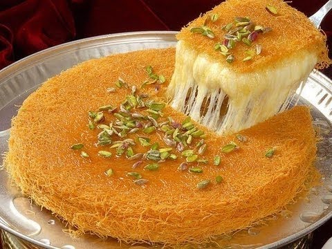       كنافة و قمر الدين.. وتاريخ حلويات ومشروبات رمضان Hqdefa10