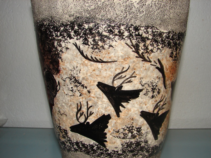 Vase grès dessin préhistoire signé  Dsc07313