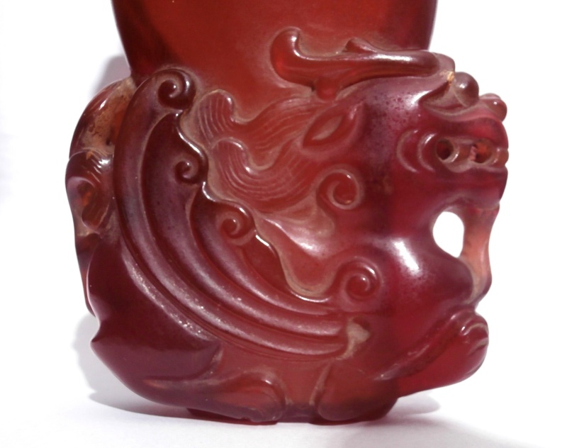 vase couvert en ambre / dragon P3071411