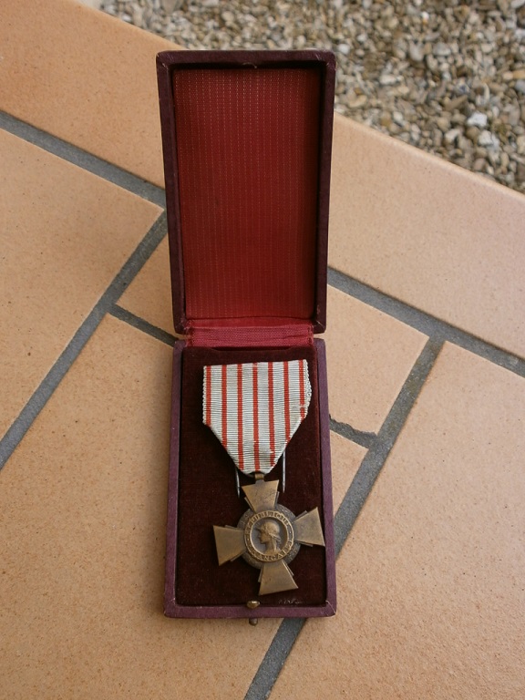 casque et medailles Medail20