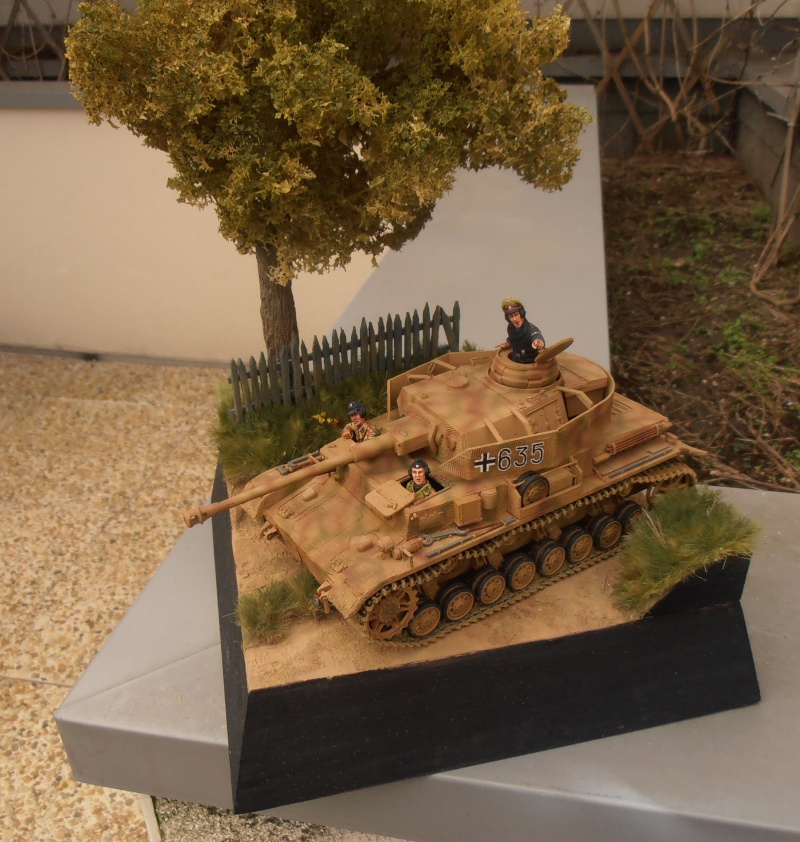 Achtung jabo ( panzer IV ausf j tamiya, 1/35eme ) P1120710