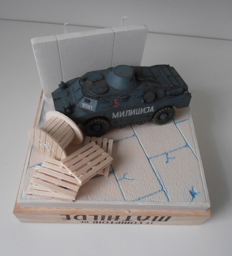 BRDM 2 serbe police militaire (Verlinden au 1/35eme) - Page 3 P3061113