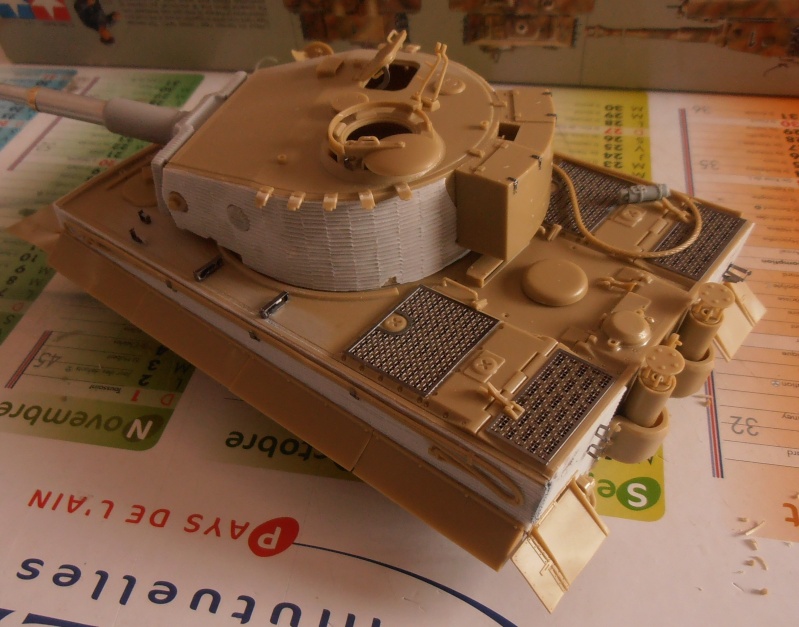 Tigre I " panzer abteilung 101 " [Tamyia, 1/35]: le montage et le diorama. - Page 3 P4190612