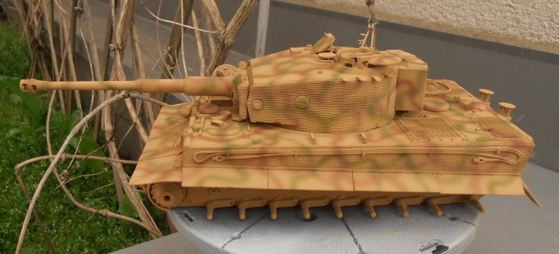 Tigre I " panzer abteilung 101 " [Tamyia, 1/35]: le montage et le diorama. - Page 3 P4210710
