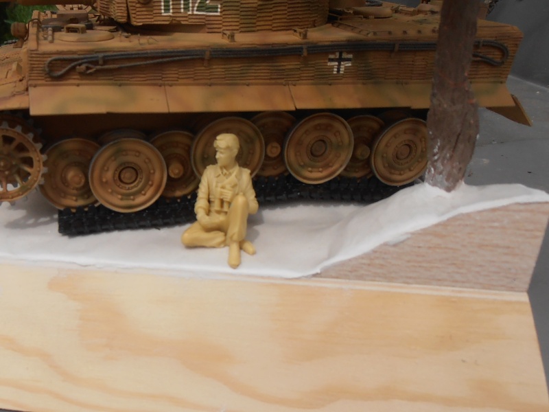 Tigre I " panzer abteilung 101 " [Tamyia, 1/35]: le montage et le diorama. - Page 4 P4270814