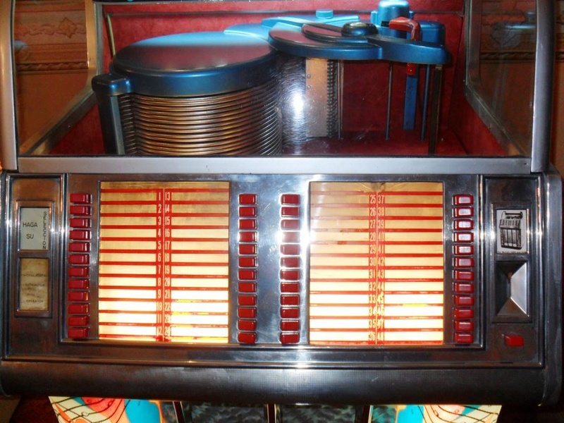 J'ai enfin mon jukebox ! - Page 3 2010